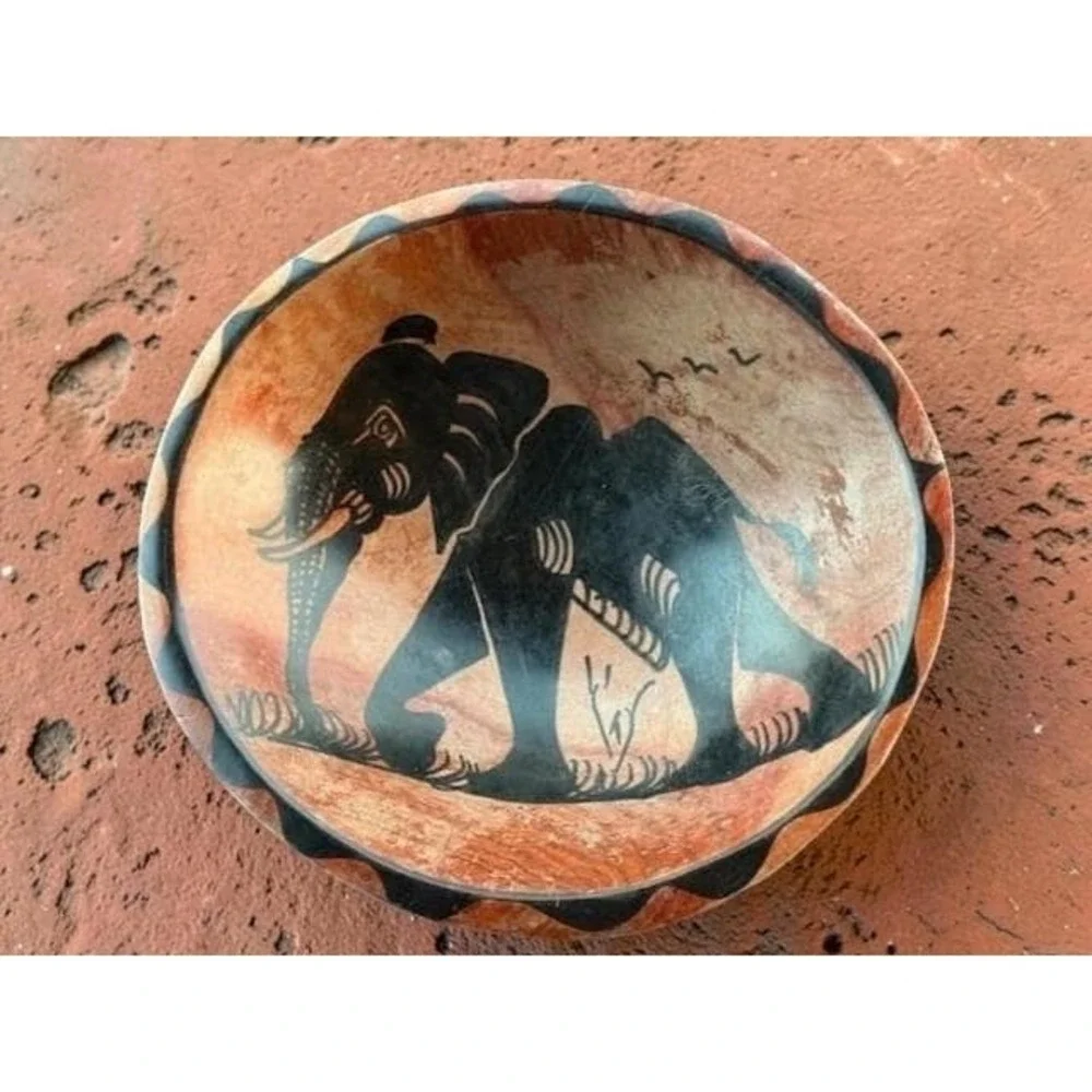 Exotic Carved & Painted Wooden African Bowls Elephant, Giraffe, Lion, & Zebra